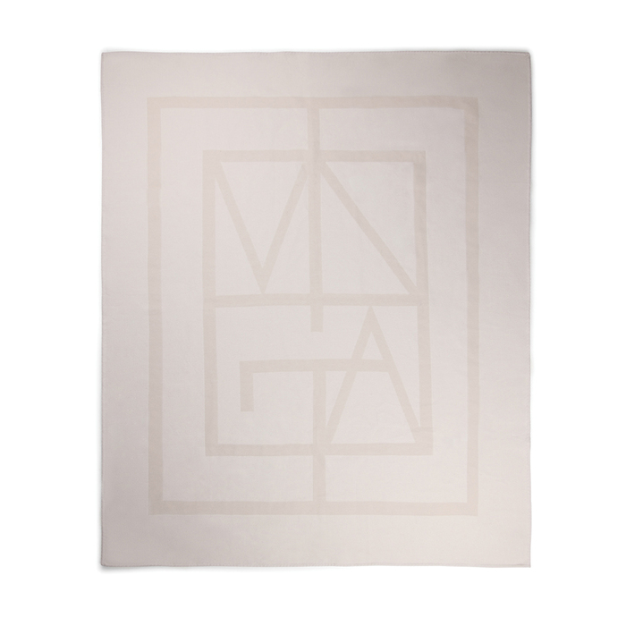 Плед VINGA Monogram из переработанного полиэстера GRS, 170x130 см