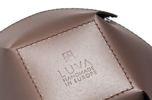 Лазерная гравировка на коже